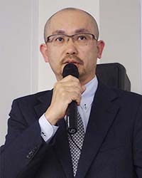 平八重賢裕氏