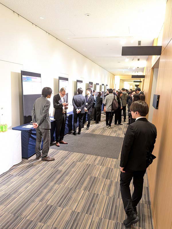 ソリューションプロバイダー各社のブース展示